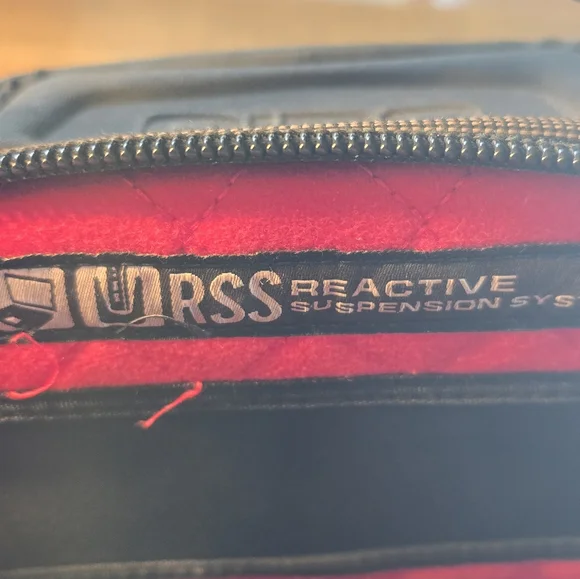 Ogio Renegade RSS 17" Black Pindot Laptop Backpack Carrying Case Tablet Bag - Picture 10 of 14